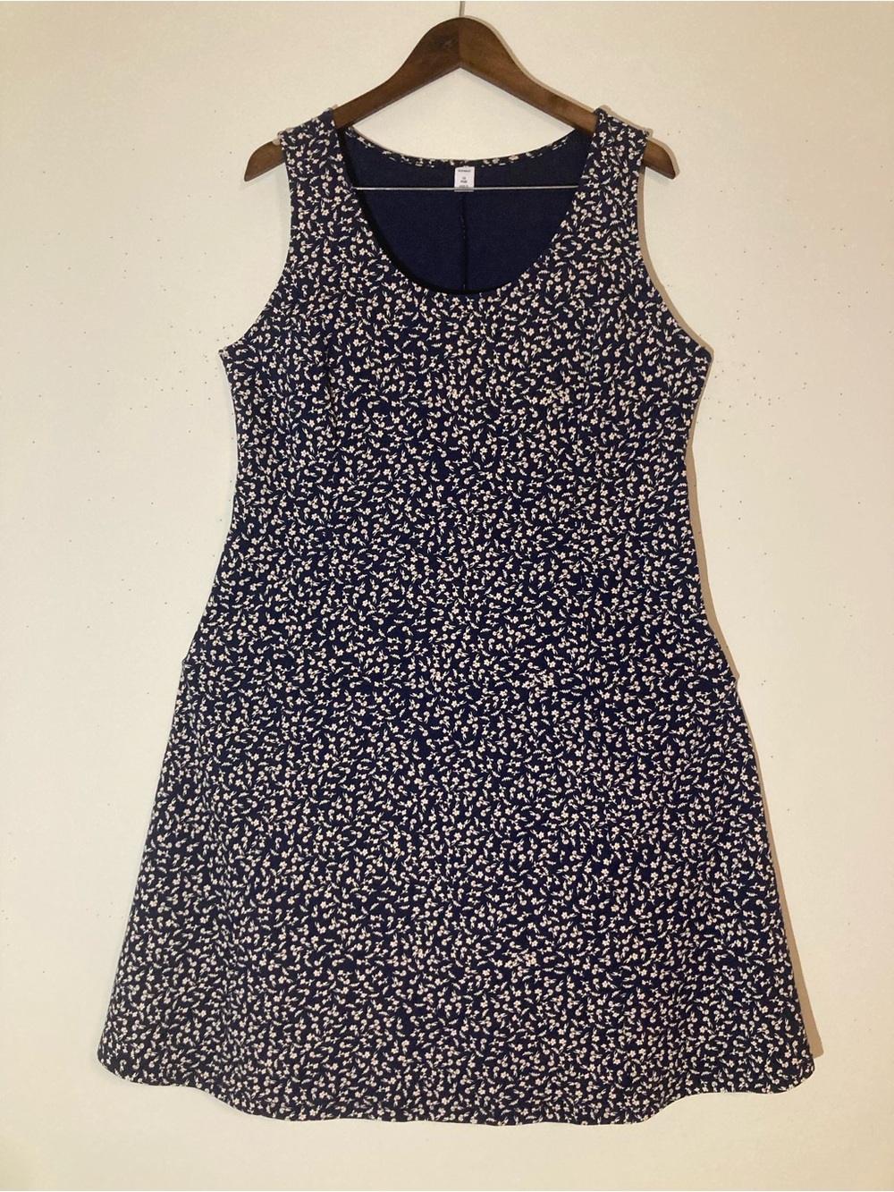 Old Navy Sleeveless Navy Blue Floral Ponte-Knit Fit & Flare Dress, size 1X